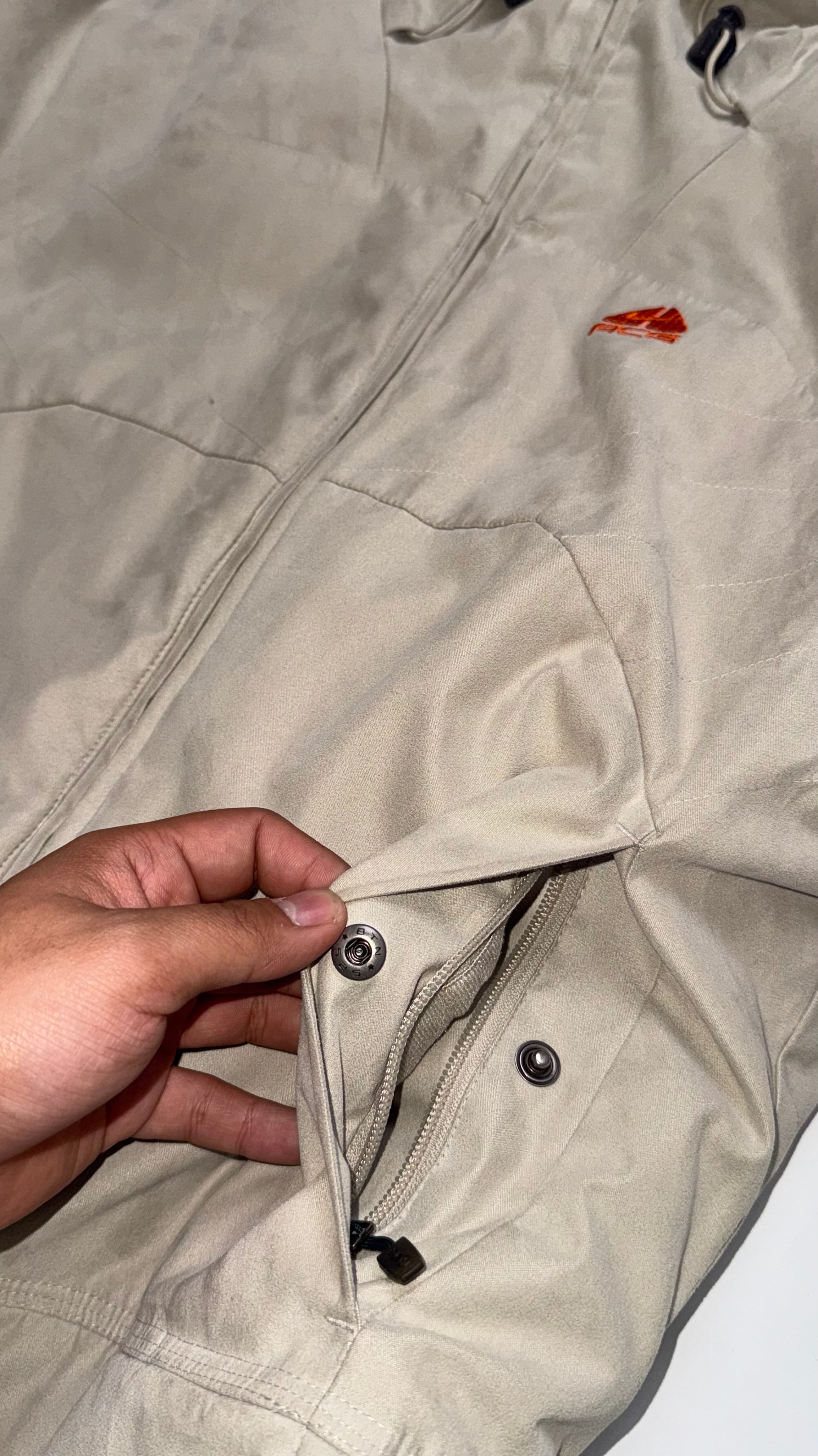 Vintage Nike ACG Women's Tan Puffer Goose Down Coat Jacket