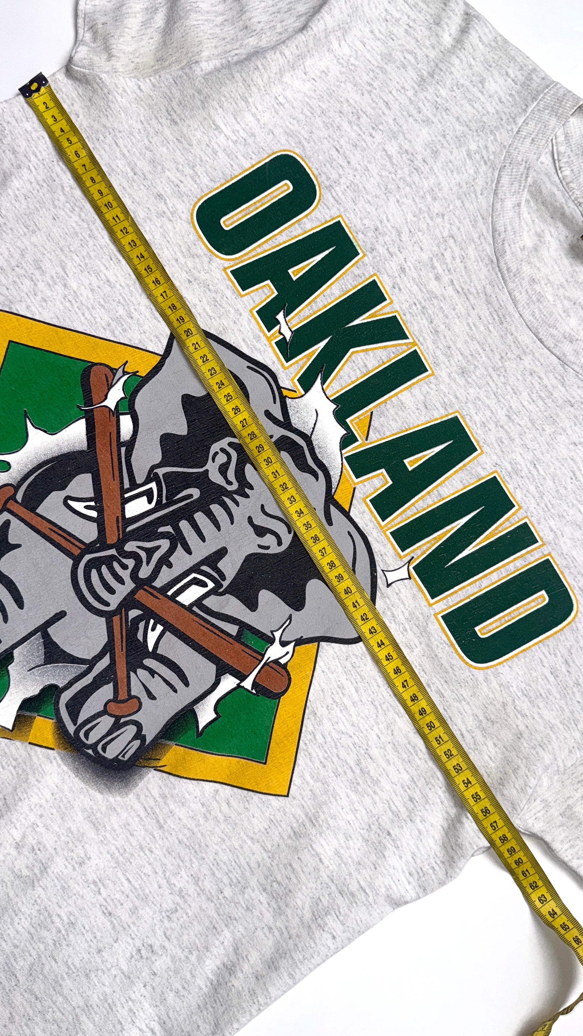 90s Oakland MLB Vintage Graphic T shirt (Gold Nutmeg)
