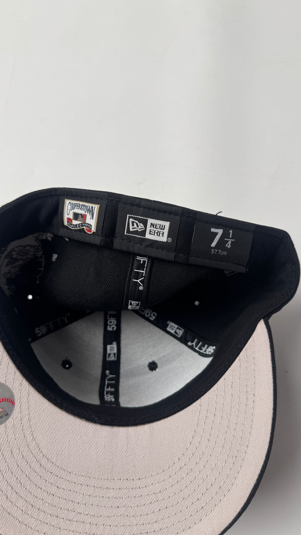 New Era Black Bird “NY” CAP