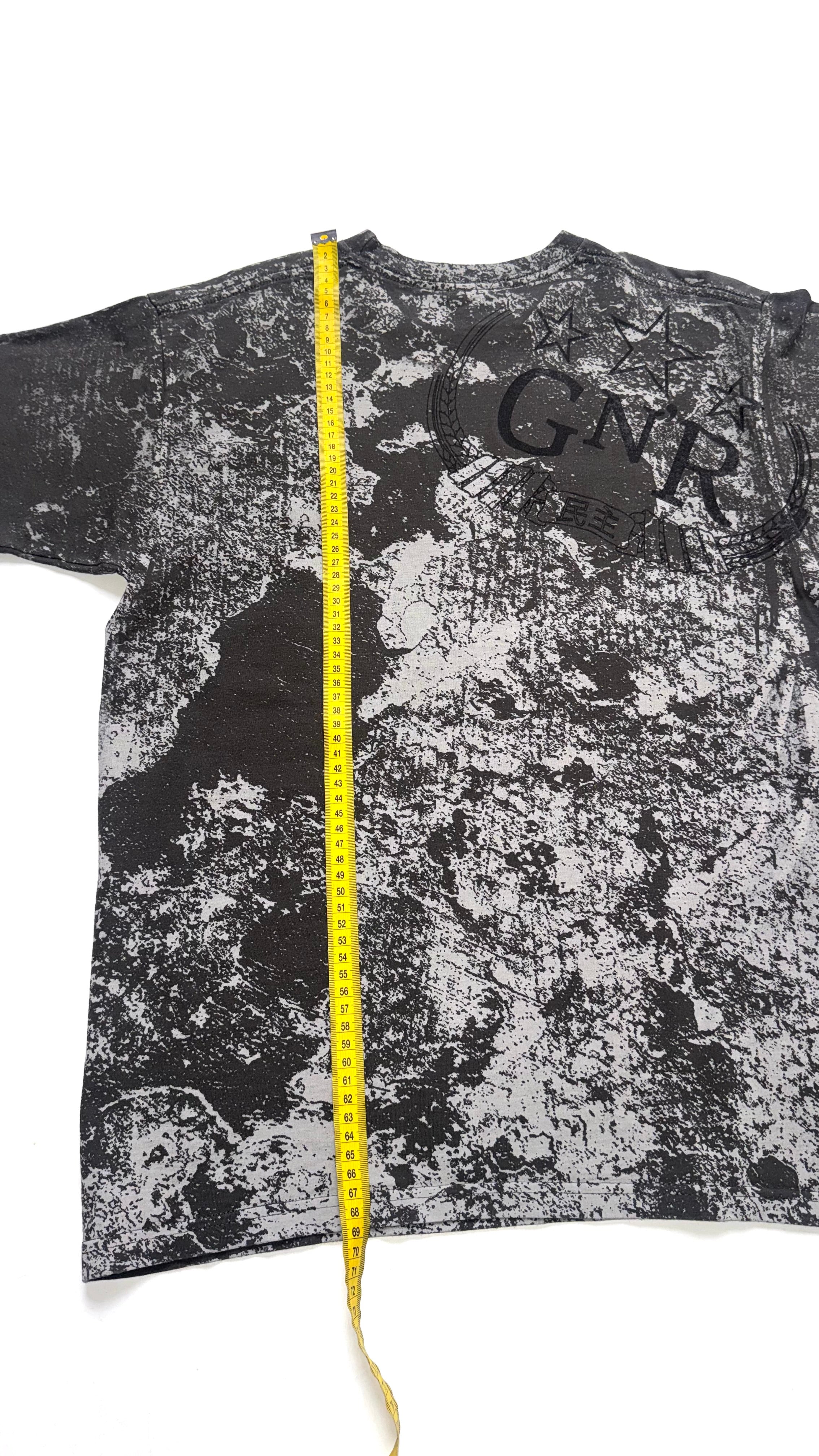 Vintage 2000s Gun n’ Roses Graphic T shirt