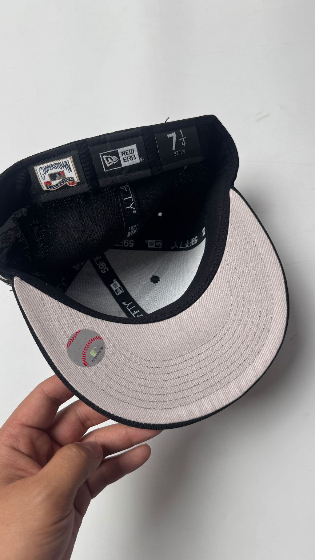 New Era Black Bird “NY” CAP