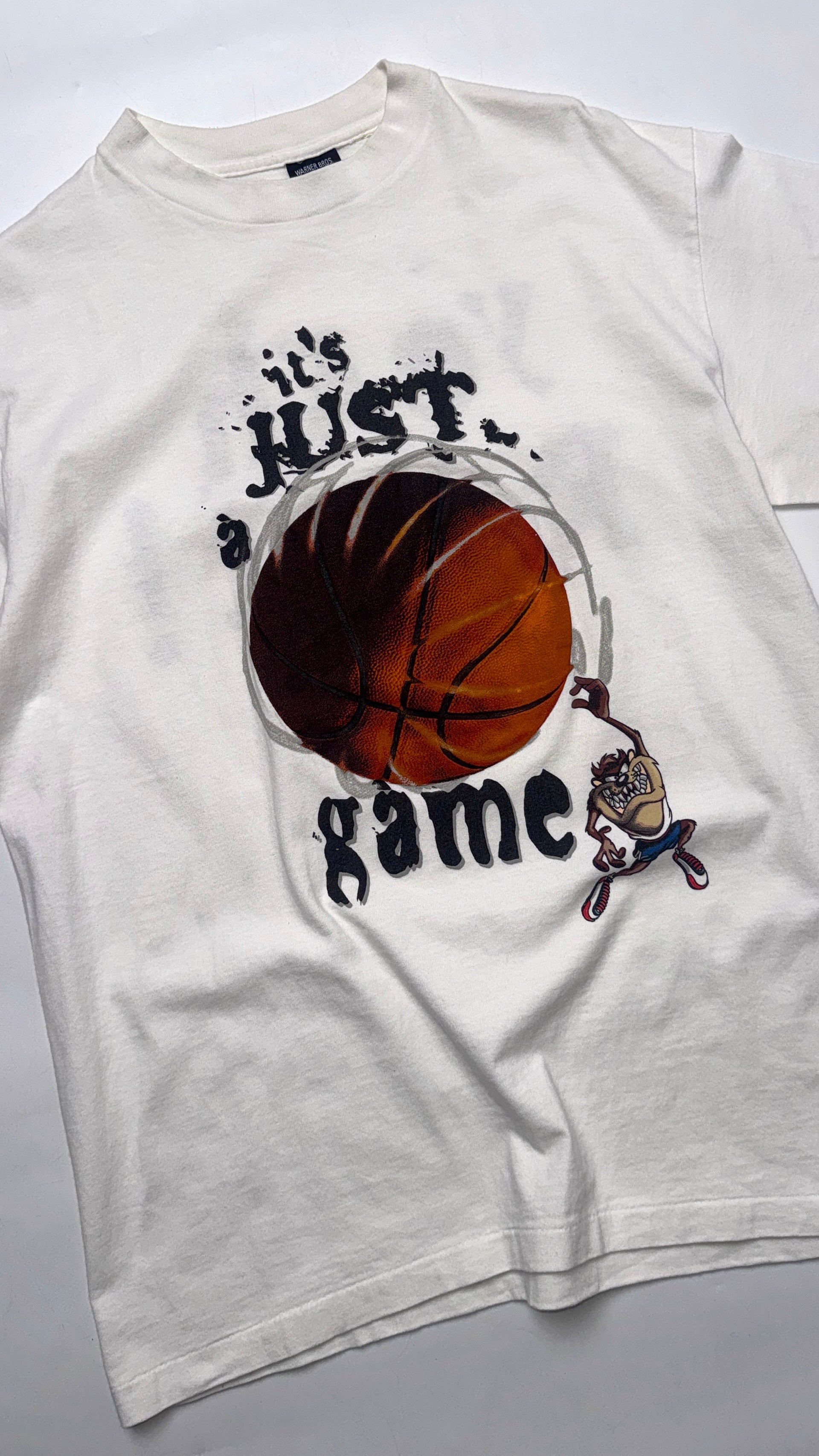 1996 TAZ Basketball Vintage Graphic T shirt