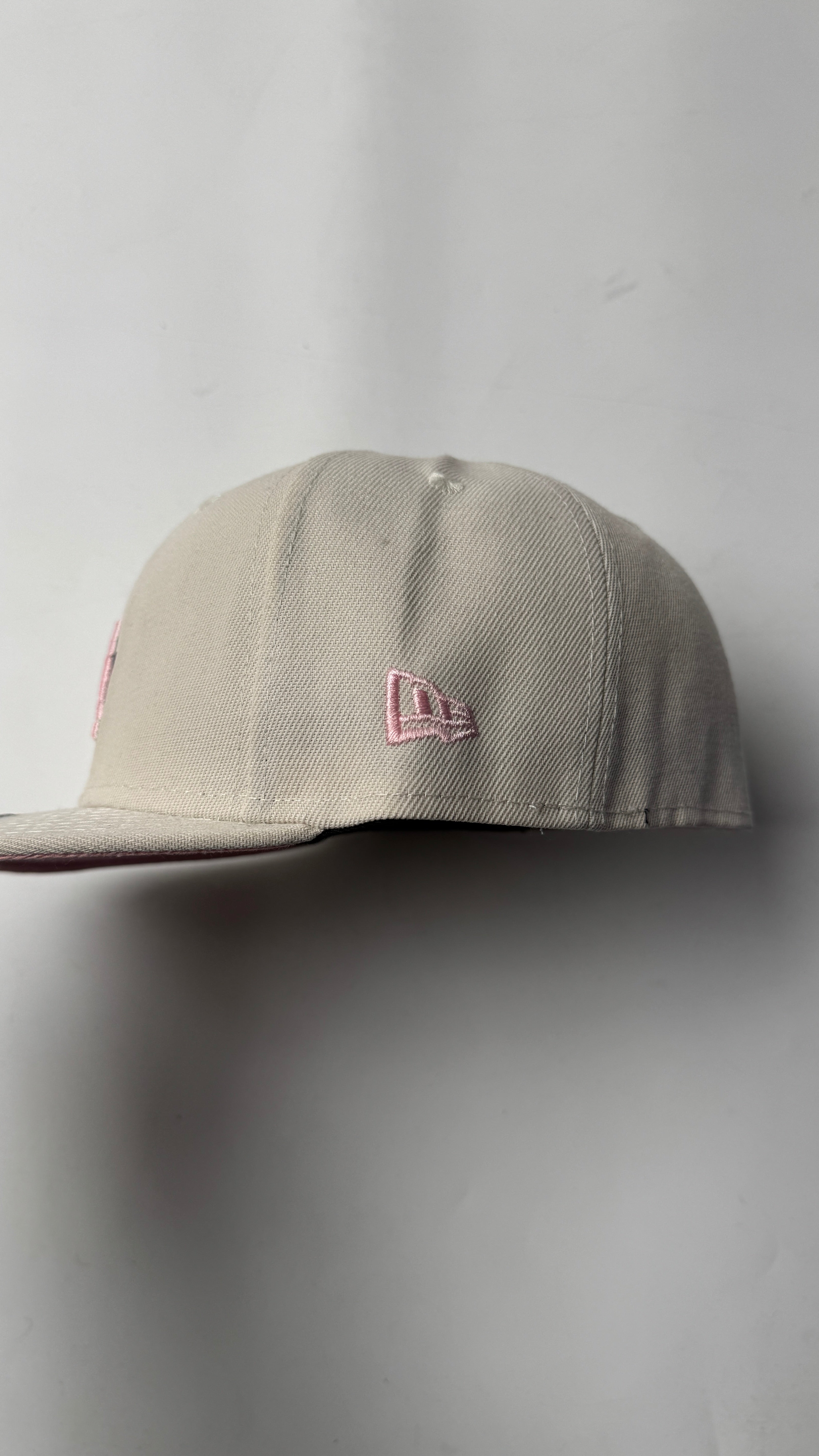 New Era Cream And pink “LA Dodgers” CAP