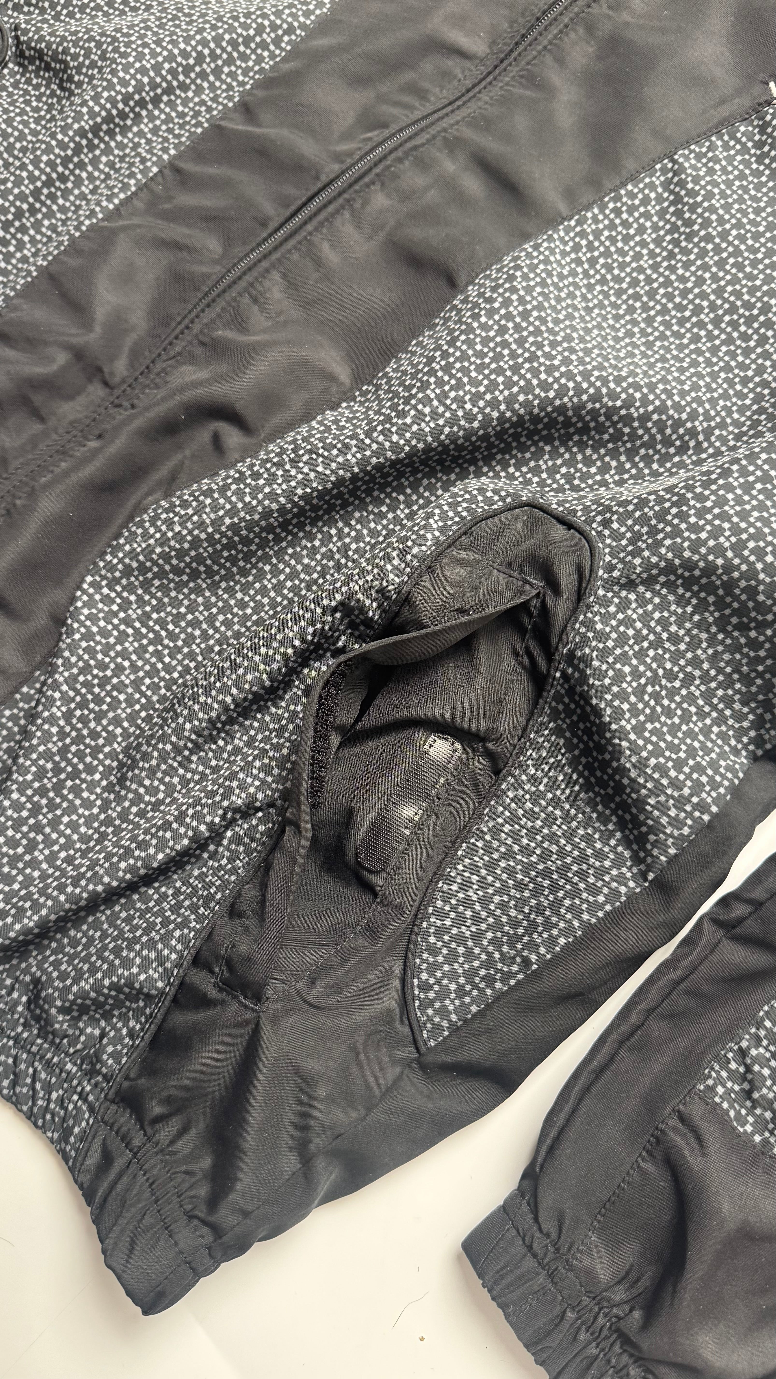 00s Nike Air Max Black Track Jacket