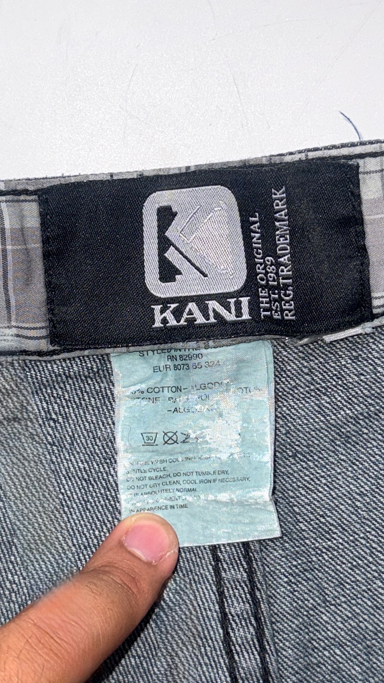 2000s Baggy Karl Kani Jorts