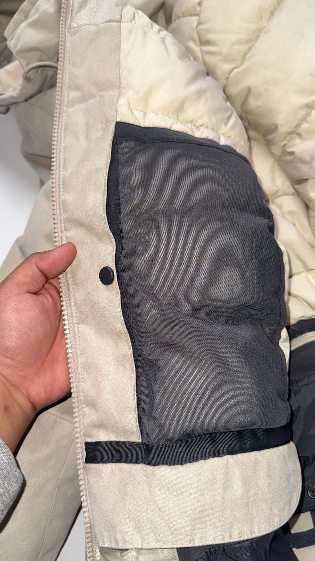 Vintage Nike ACG Women's Tan Puffer Goose Down Coat Jacket