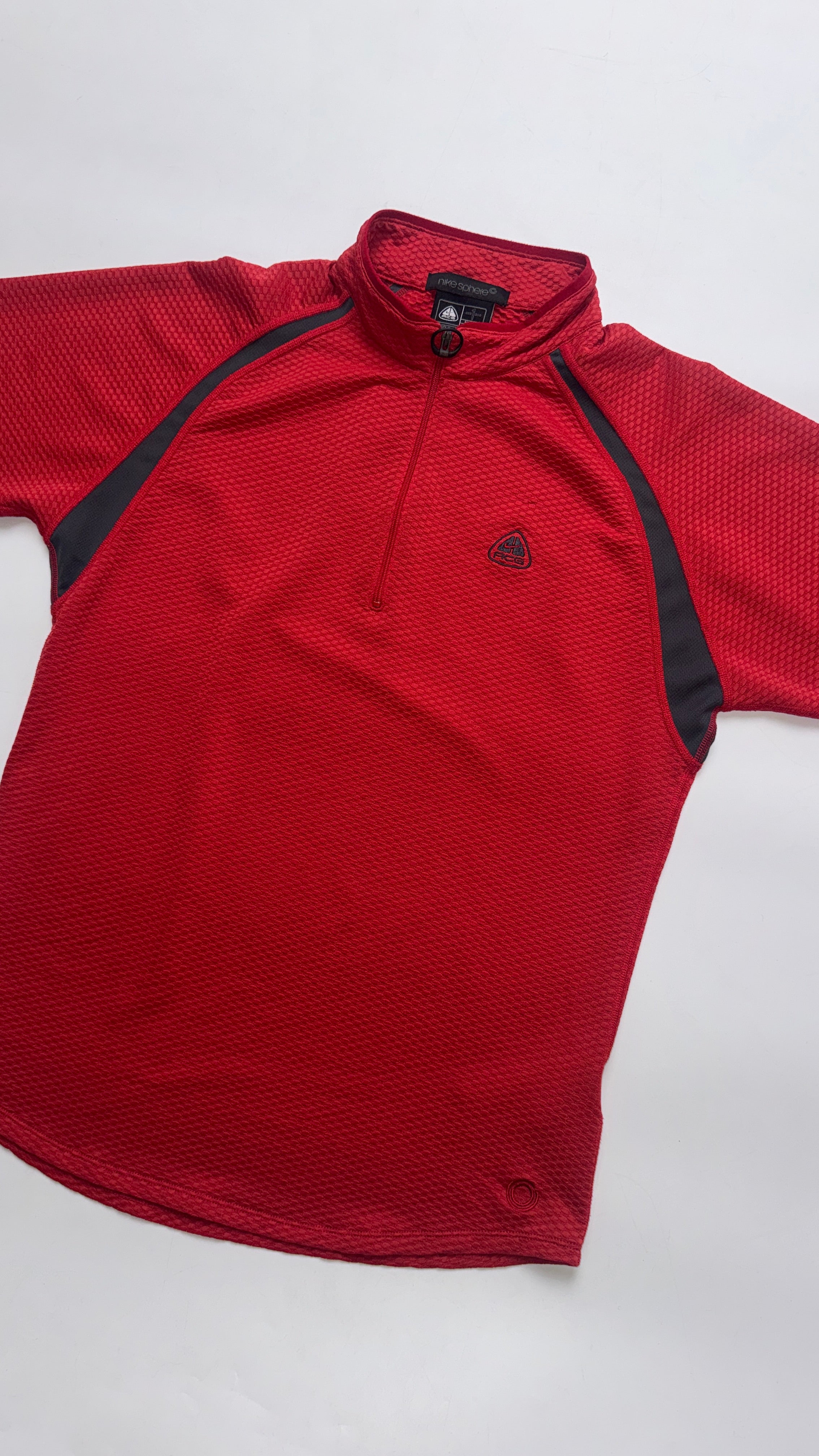 00s Nike ACG Sphere T shirt