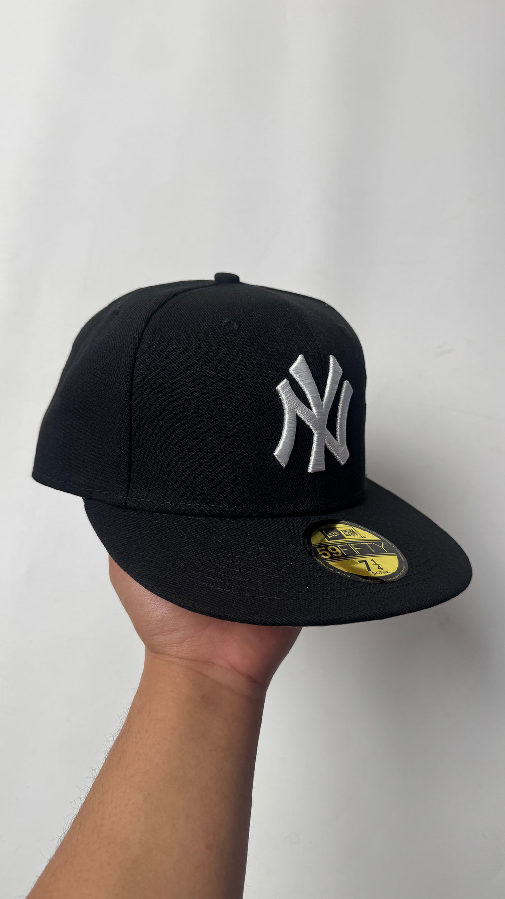 New Era Black Bird “NY” CAP