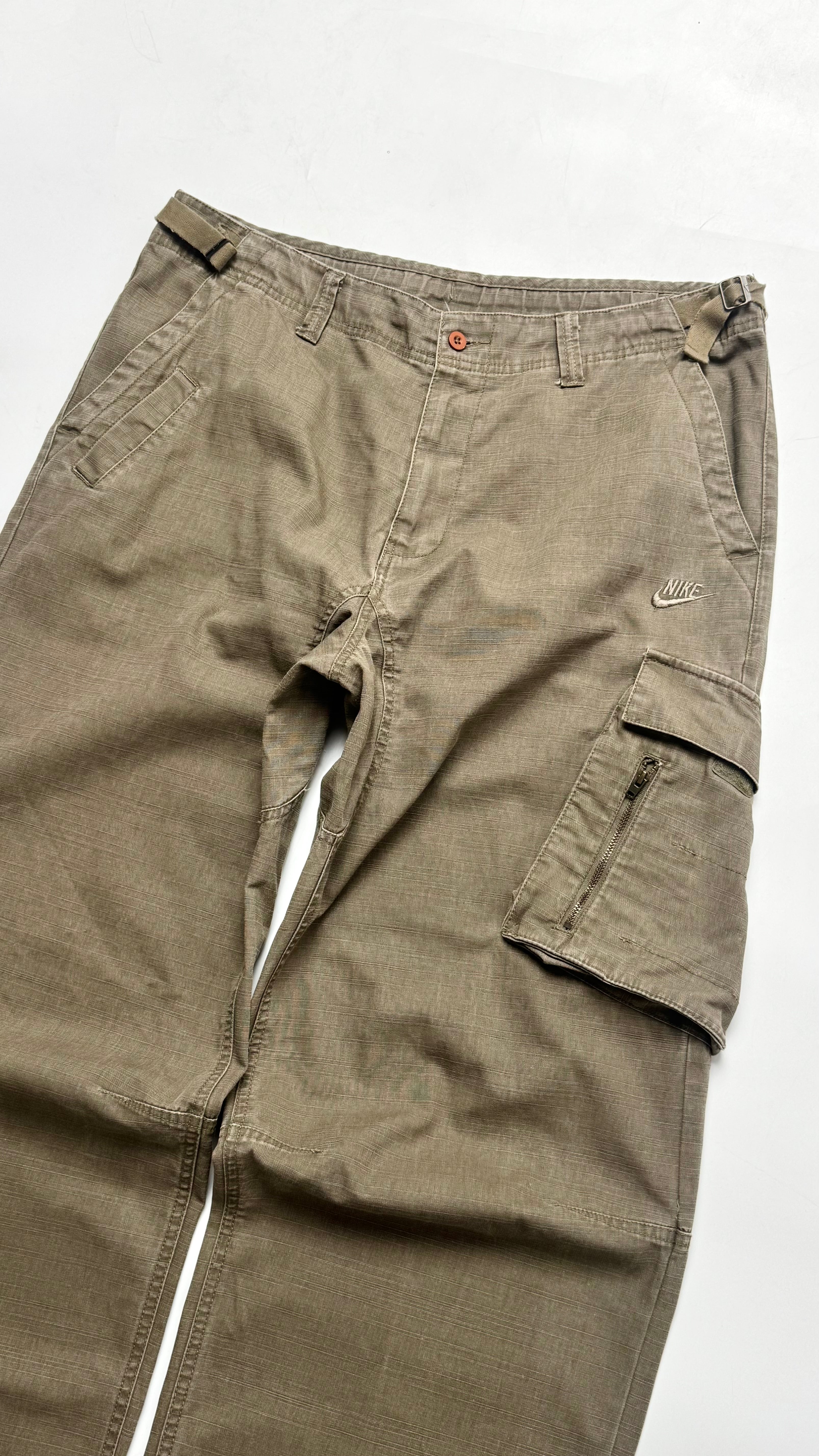 2000s Nike Brown/ Khaki Cargo Pants