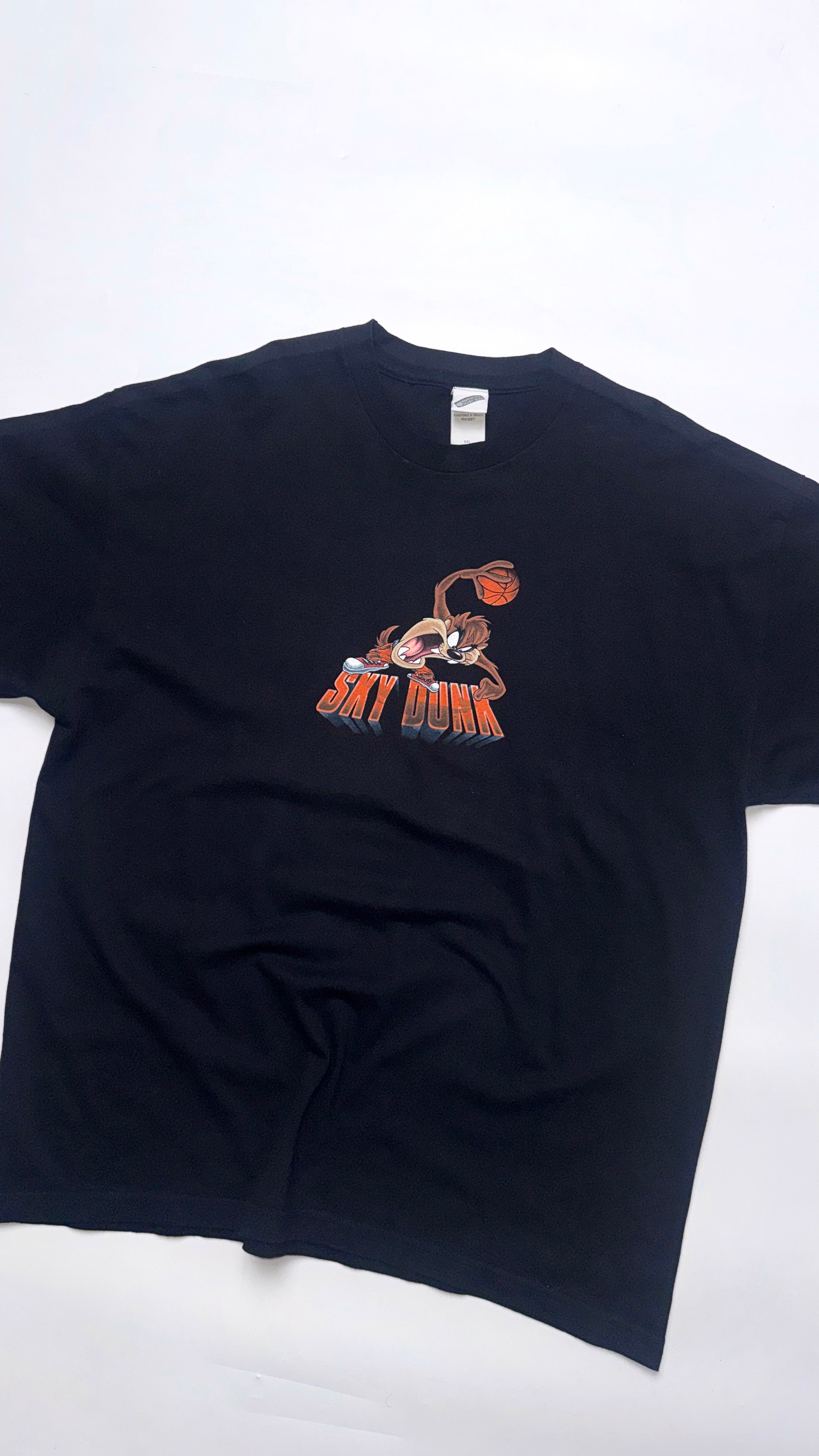 1999 Warner Bros “TAZ” Vintage Graphic T Shirt