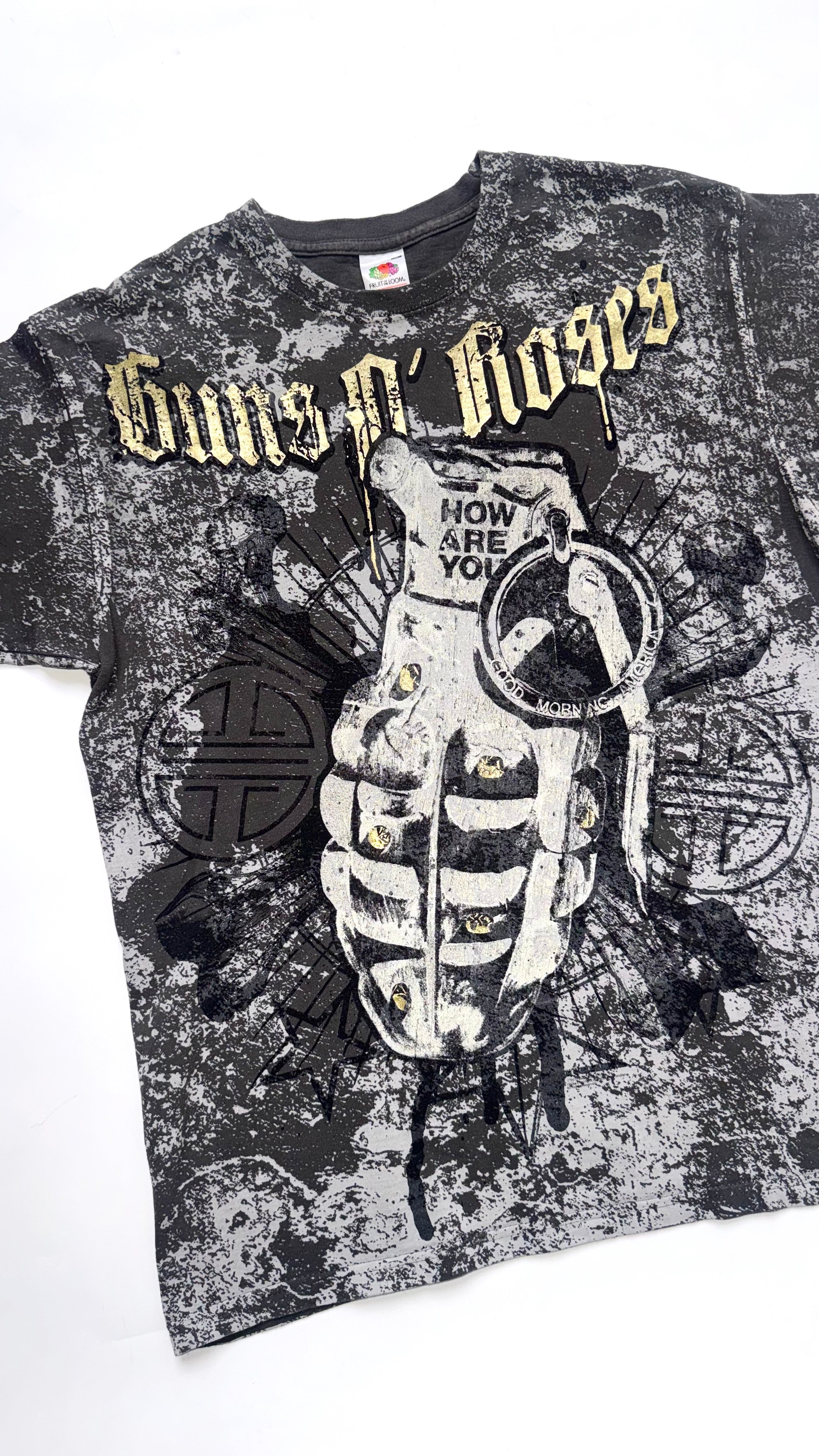 Vintage 2000s Gun n’ Roses Graphic T shirt