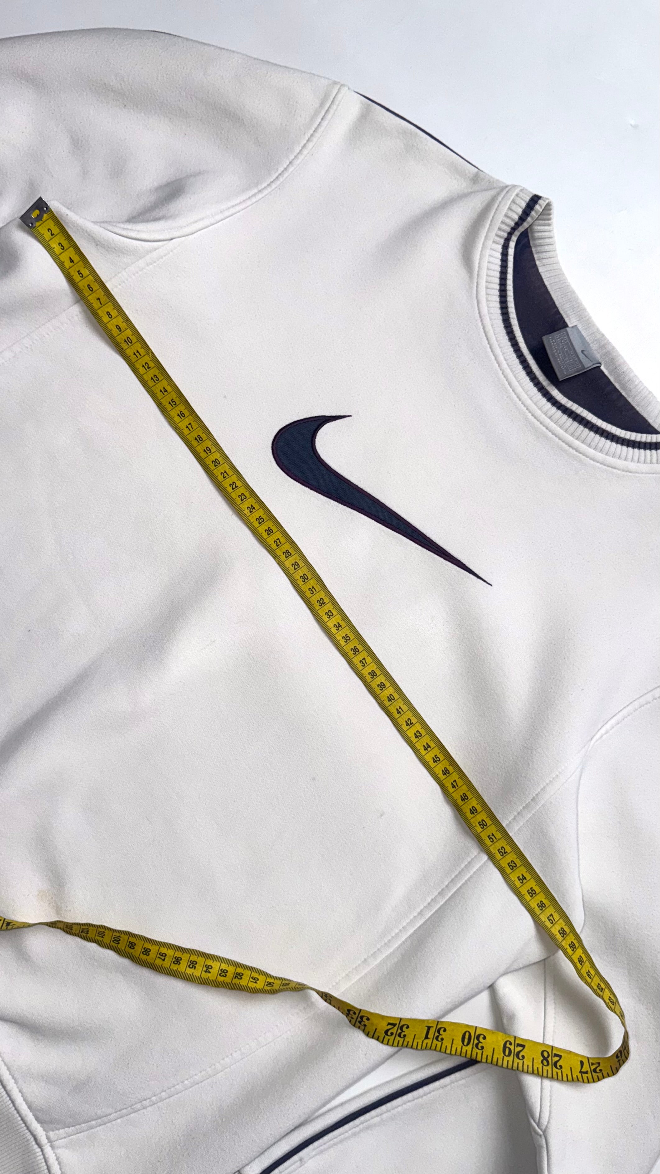 2000s Nike White Middle swoosh Crewneck