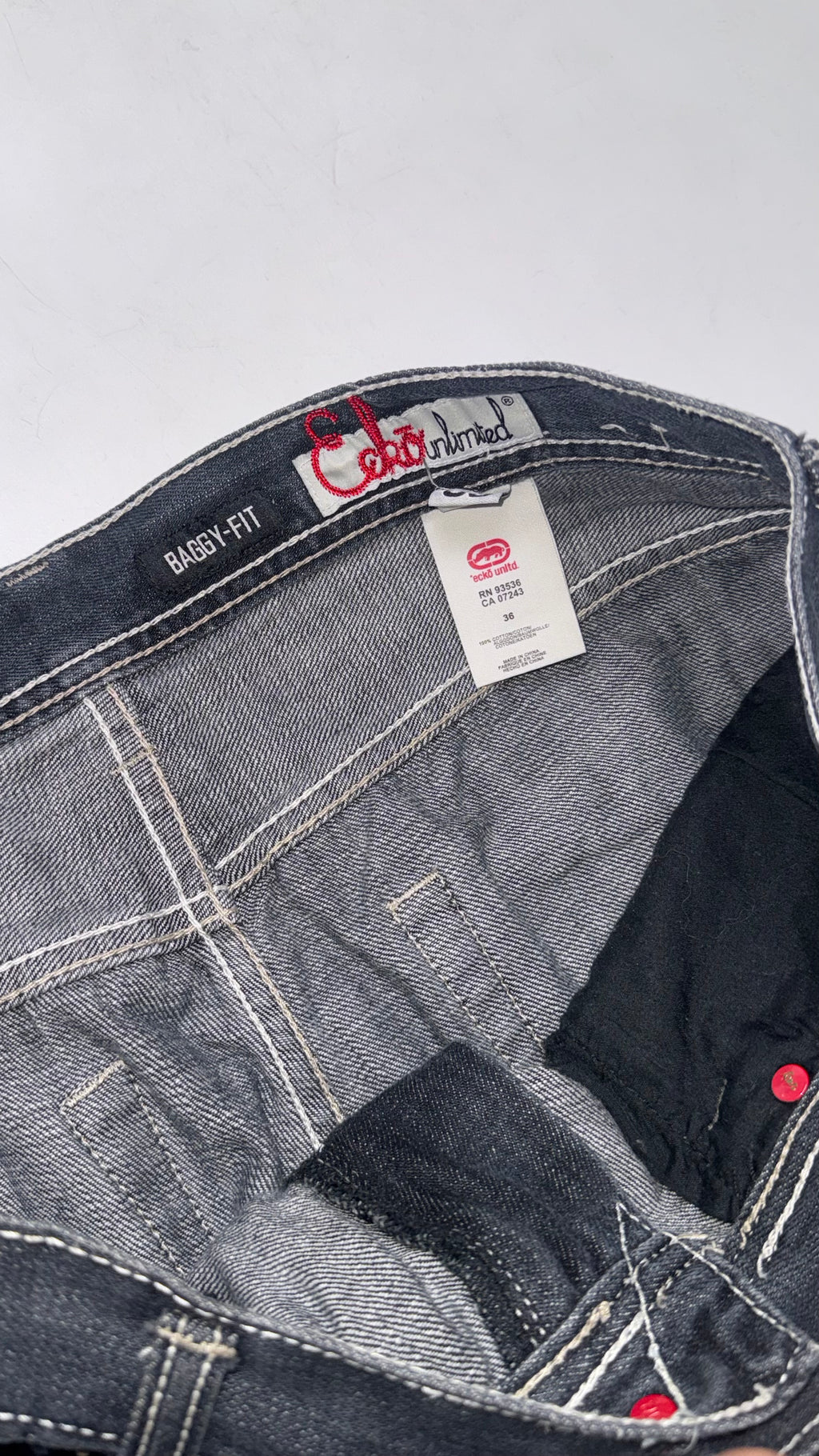 Y2k Ecko Untld Baggy Jeans