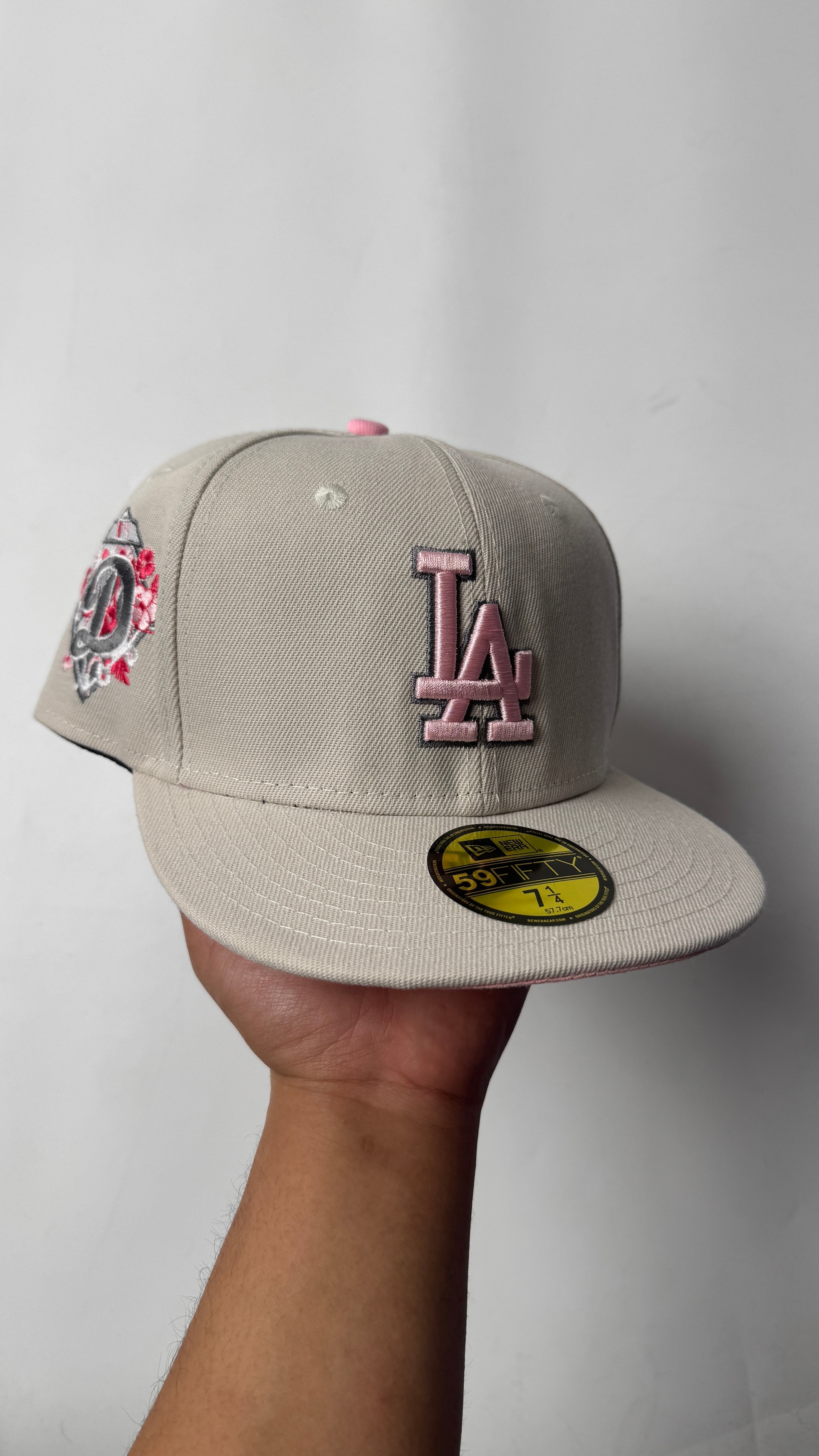 New Era Cream And pink “LA Dodgers” CAP