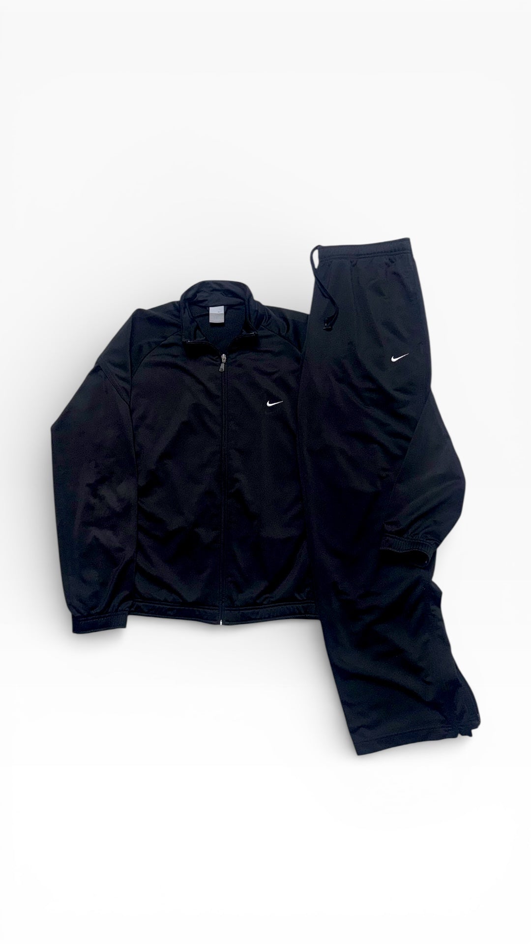2000s Vintage Nike All Black tracksuit