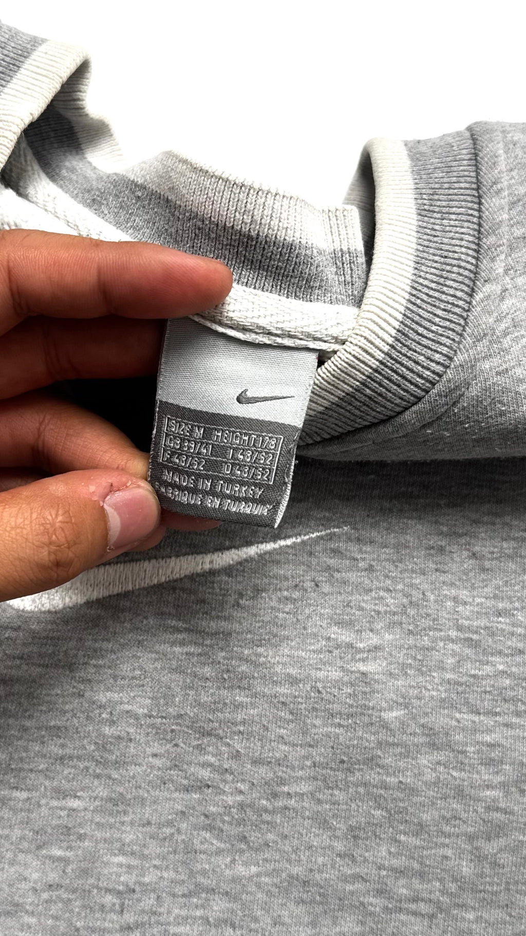 2000s Vintage Nike Middle Swoosh Grey Crewneck