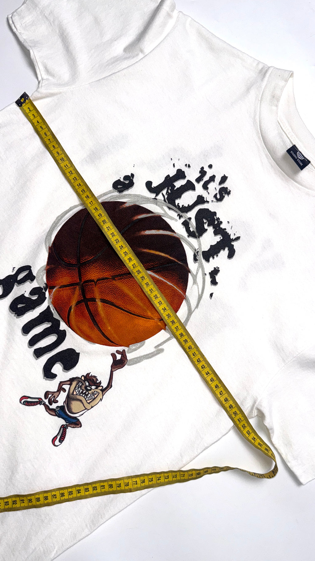 1996 TAZ Basketball Vintage Graphic T shirt
