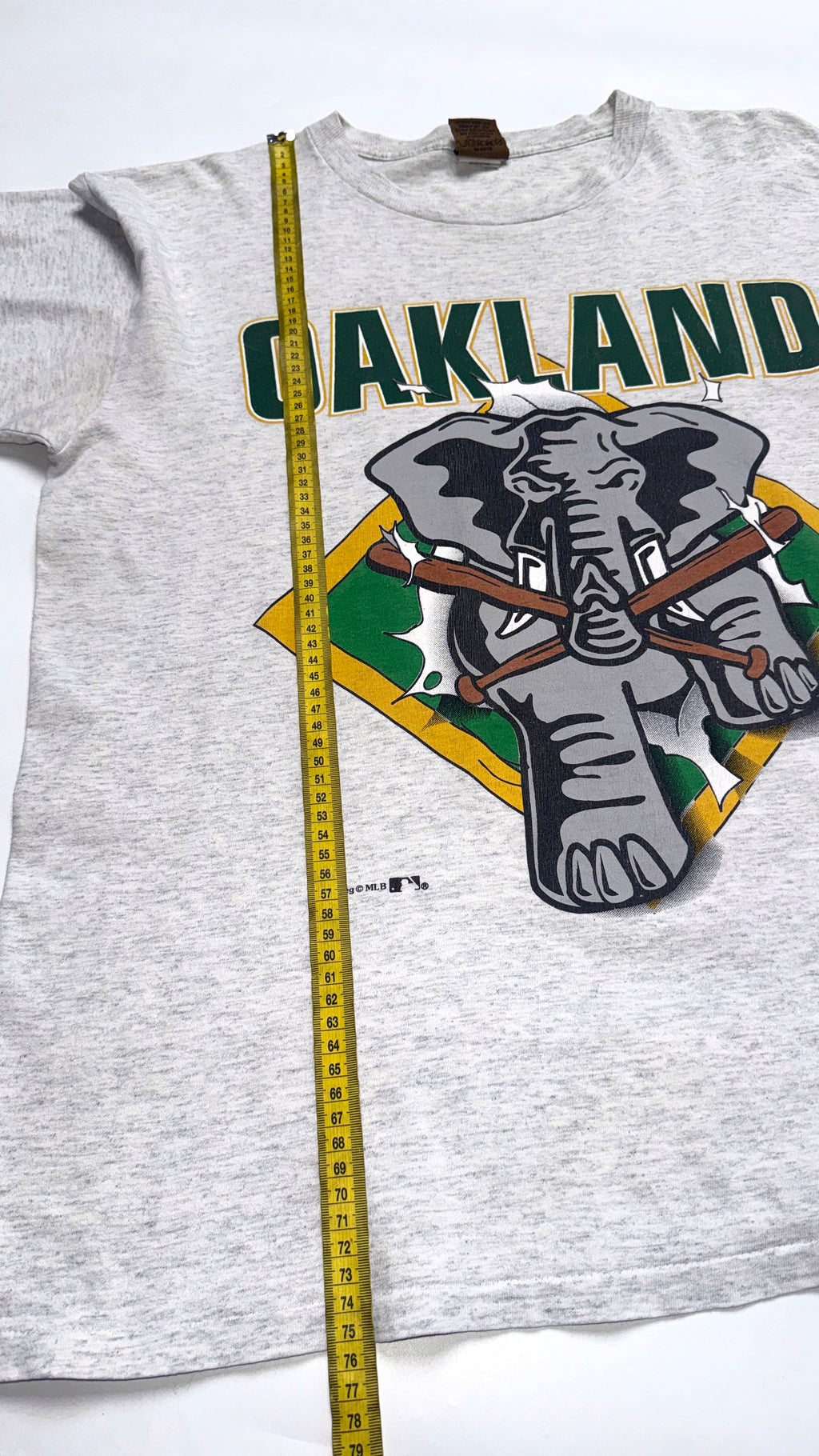 90s Oakland MLB Vintage Graphic T shirt (Gold Nutmeg)