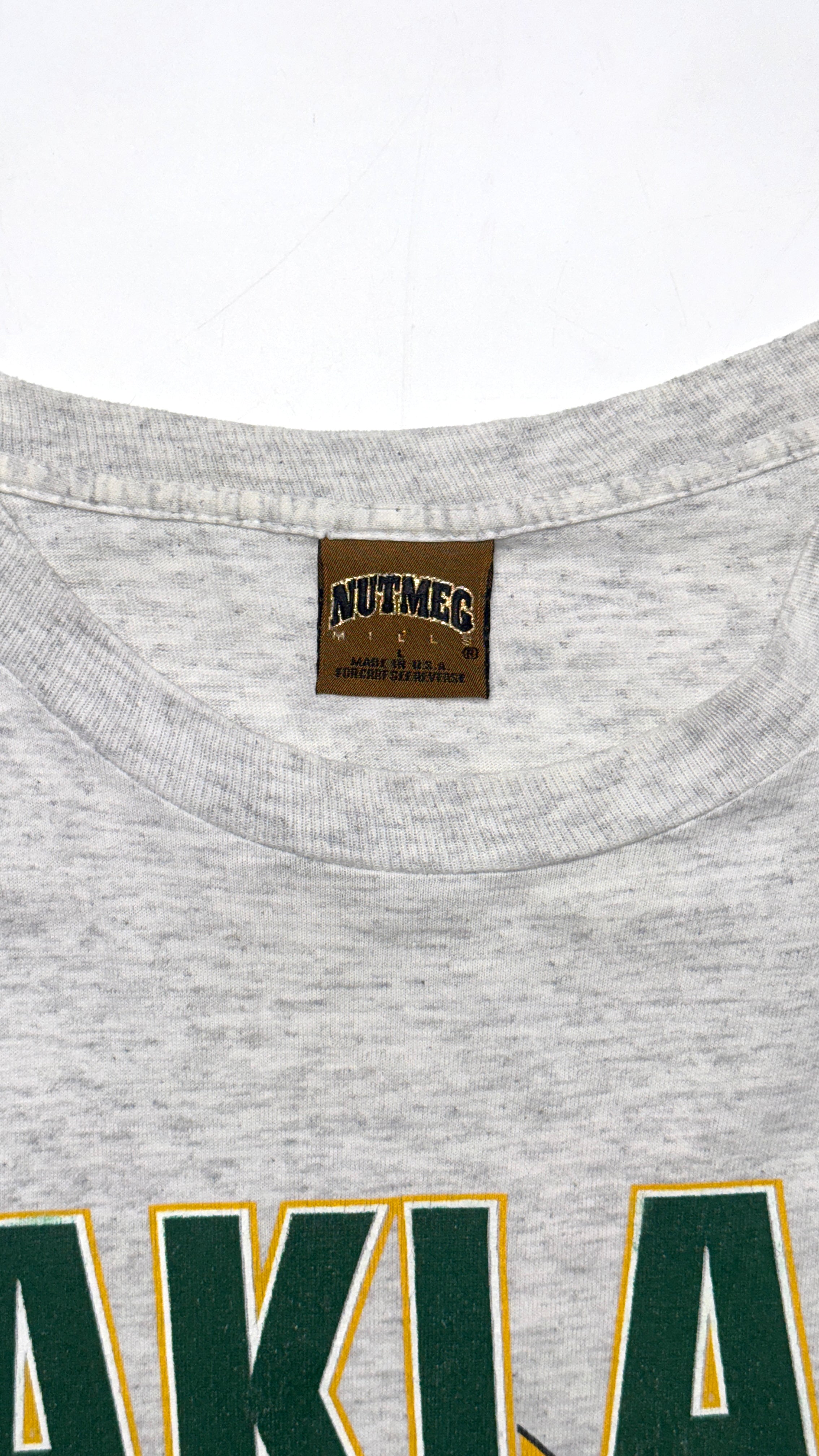90s Oakland MLB Vintage Graphic T shirt (Gold Nutmeg)