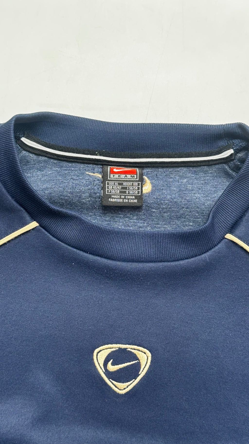 90s Nike “Shield” Middle swoosh Crewneck