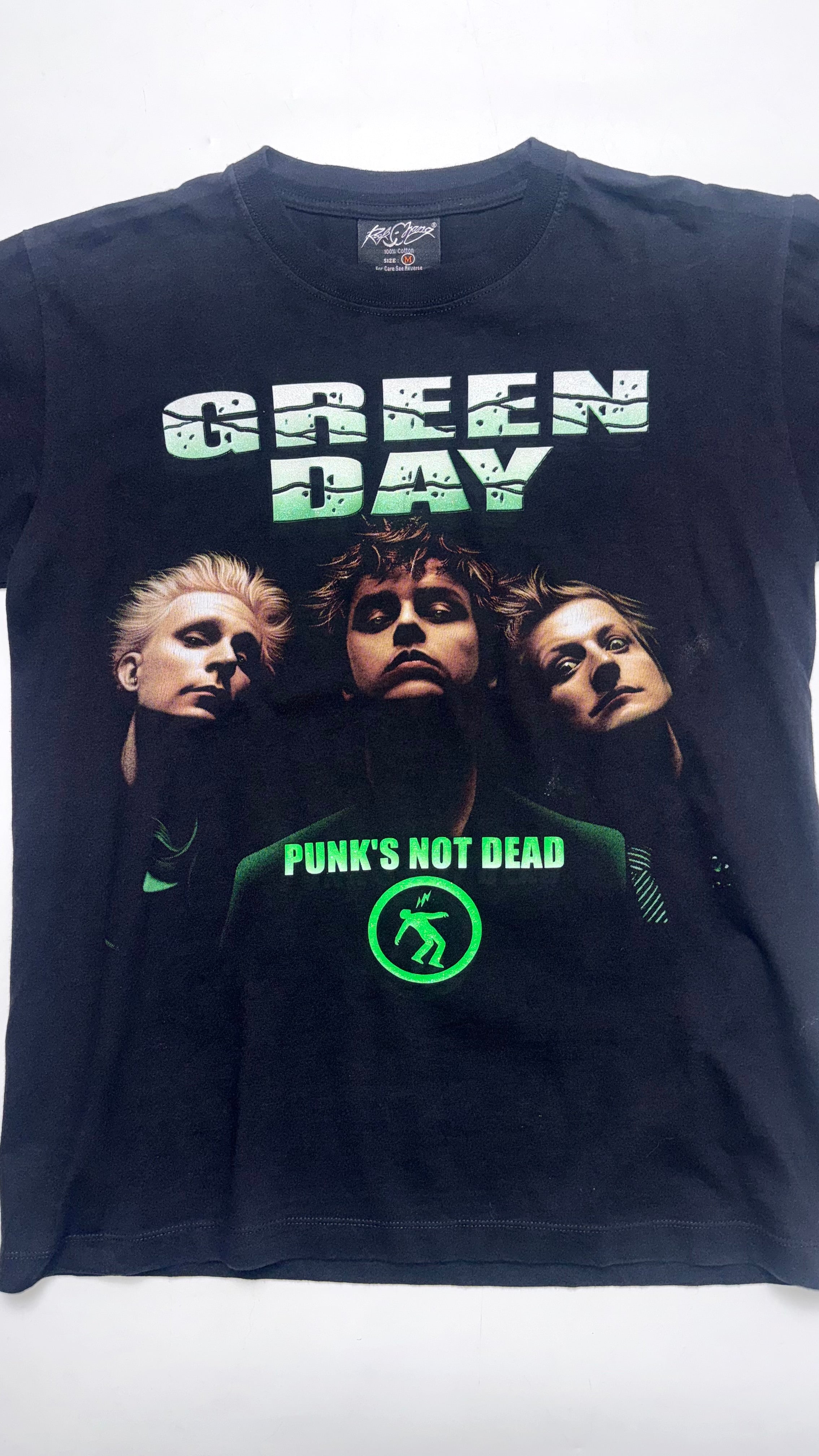2000s Vintage “Green Day Punk’s Not Dead” Graphic T shirt