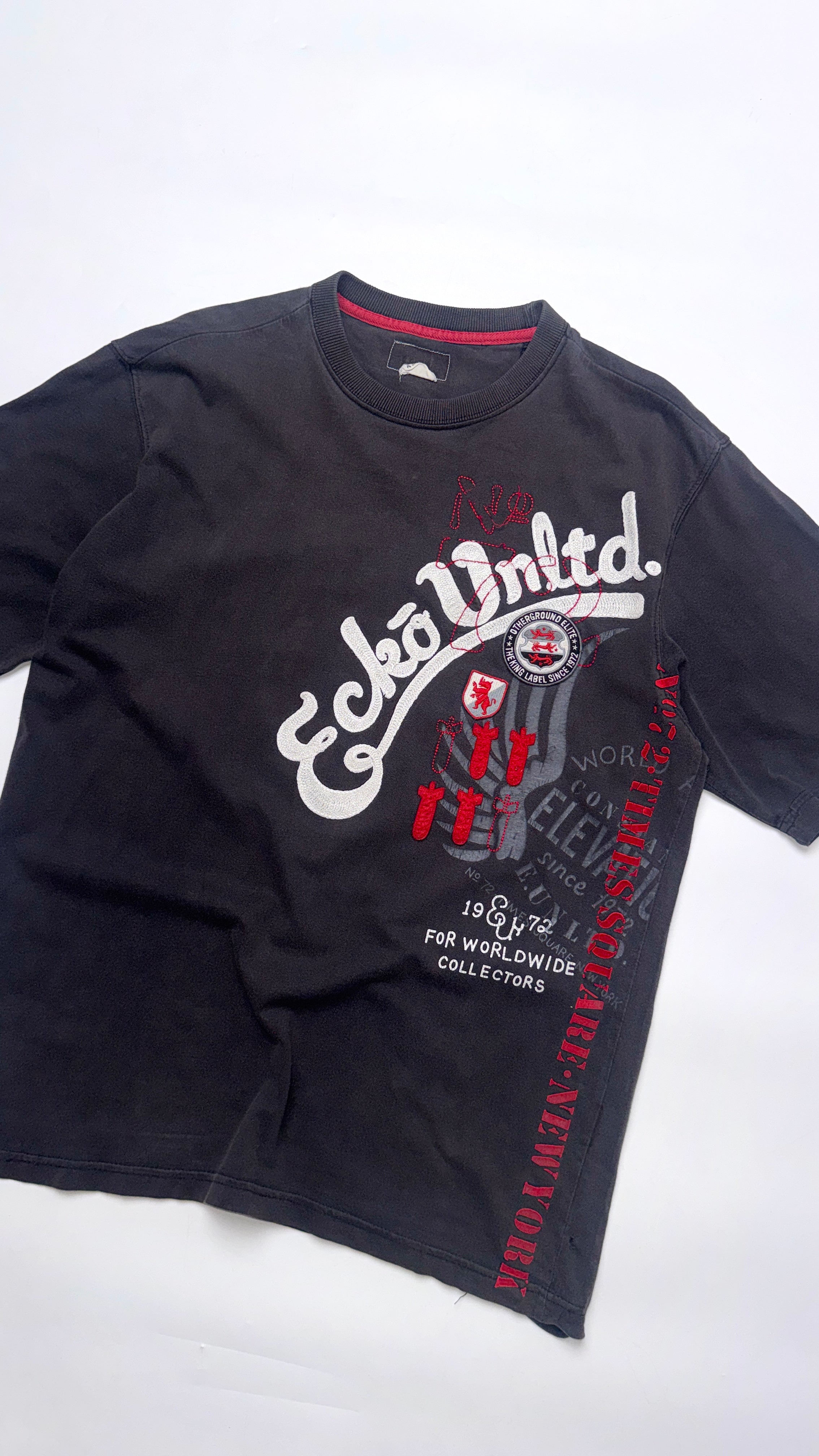 Vintage Ecko Untld Dark Brown Graphic T shirt