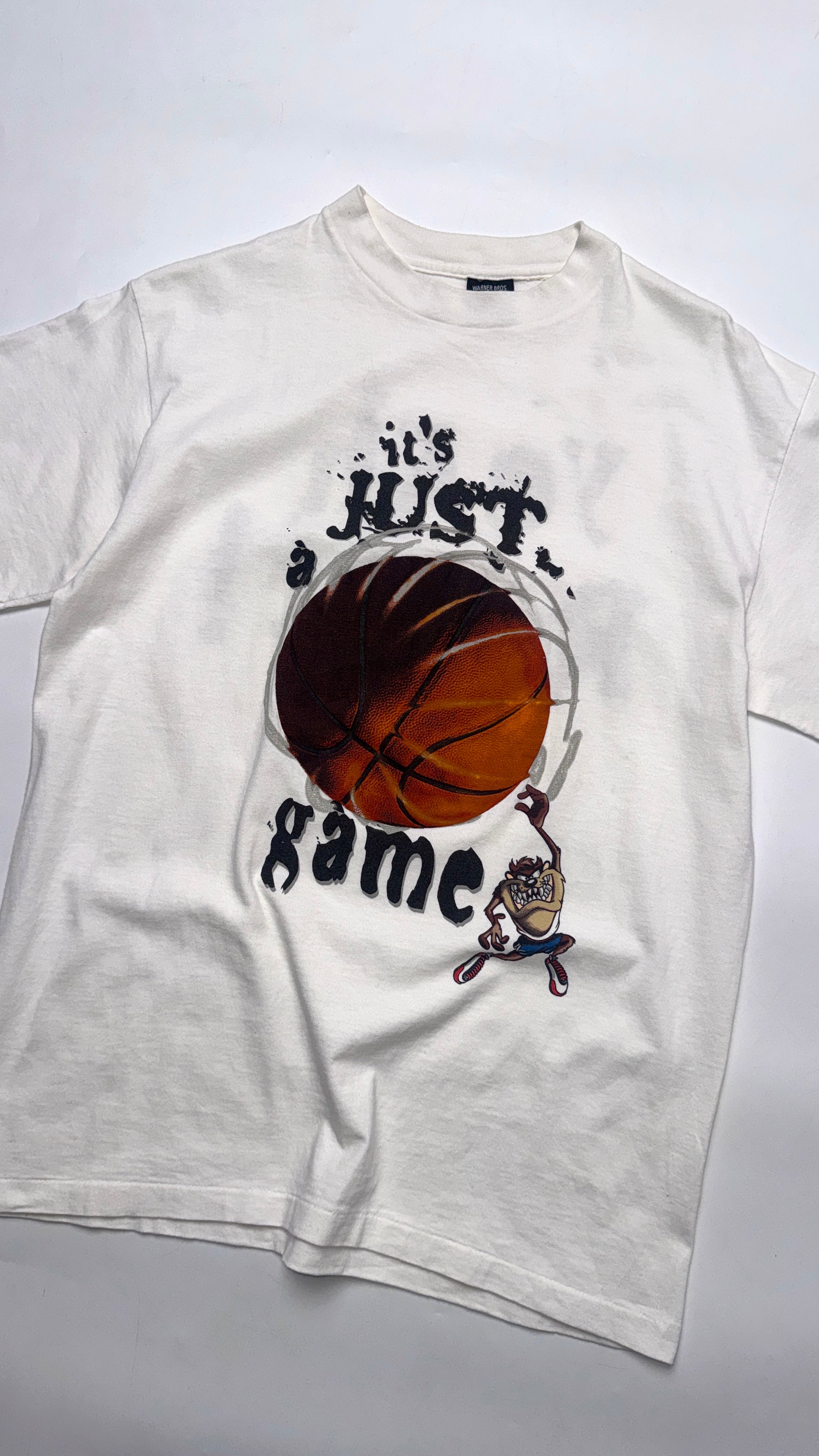 1996 TAZ Basketball Vintage Graphic T shirt
