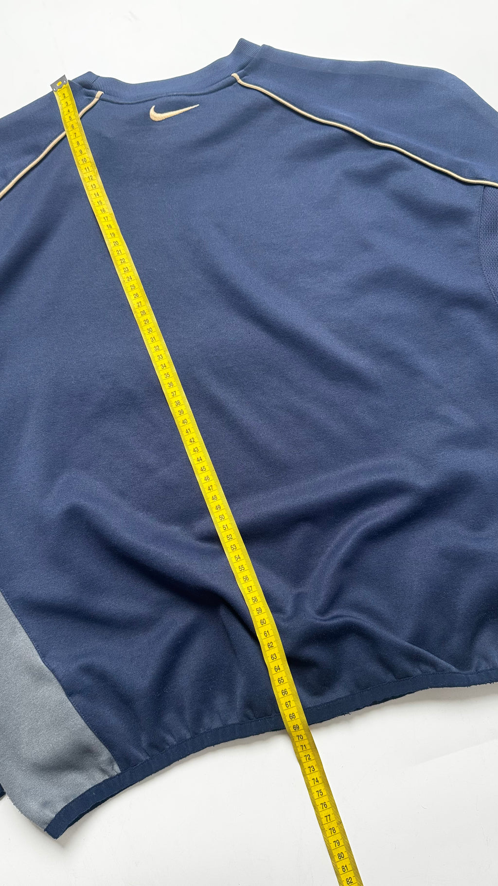 90s Nike “Shield” Middle swoosh Crewneck