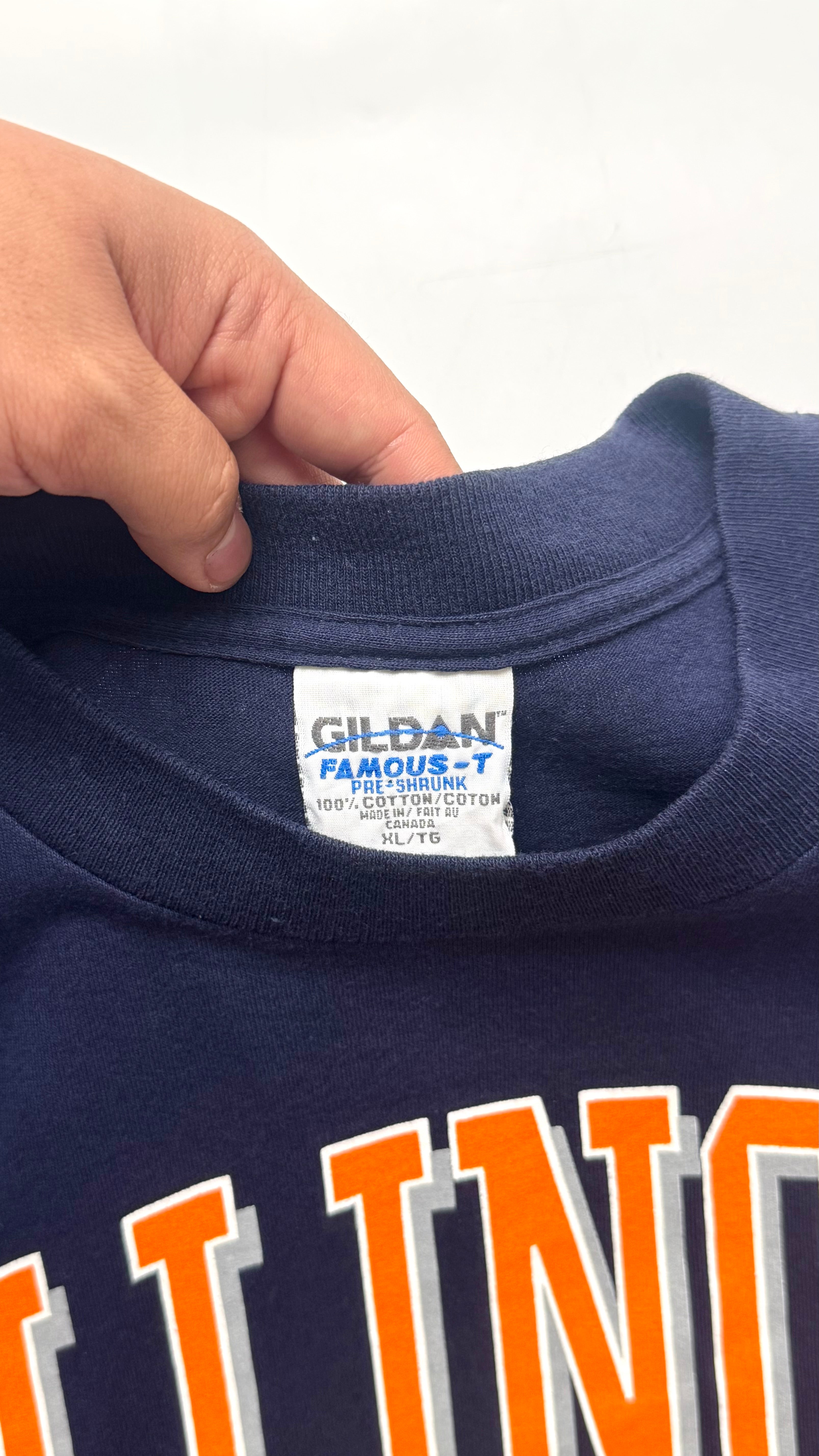 Vintage 1996 University of Illinois Graphic T shirt