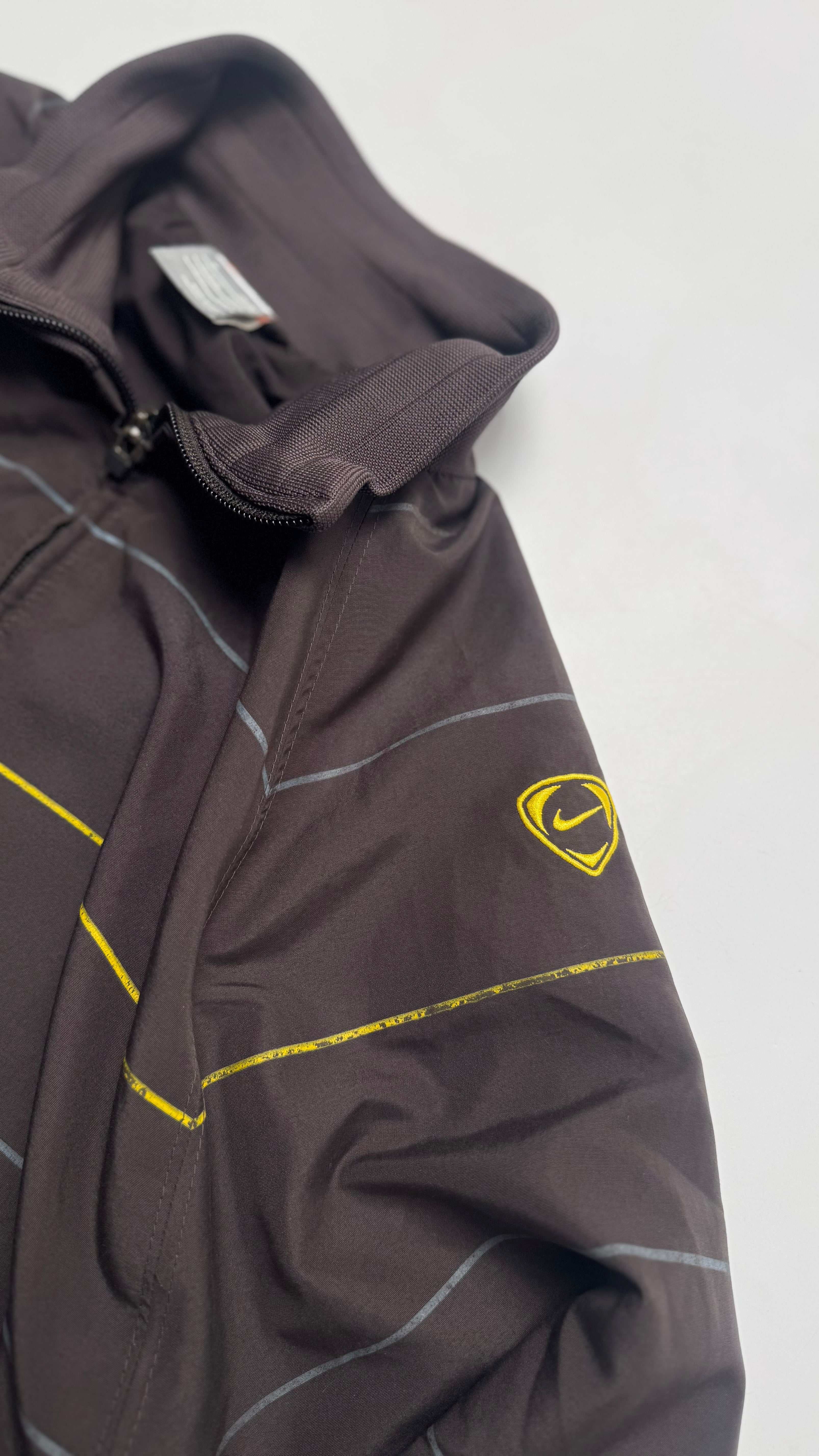 2000s Nike Brown Striped Track Jacket