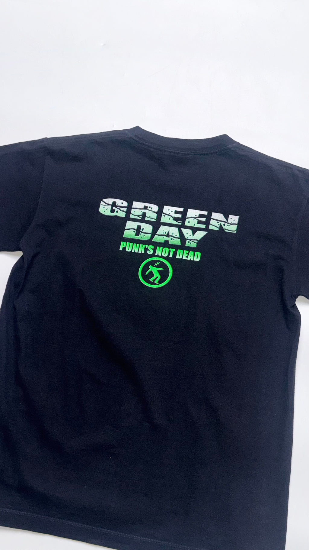 2000s Vintage “Green Day Punk’s Not Dead” Graphic T shirt