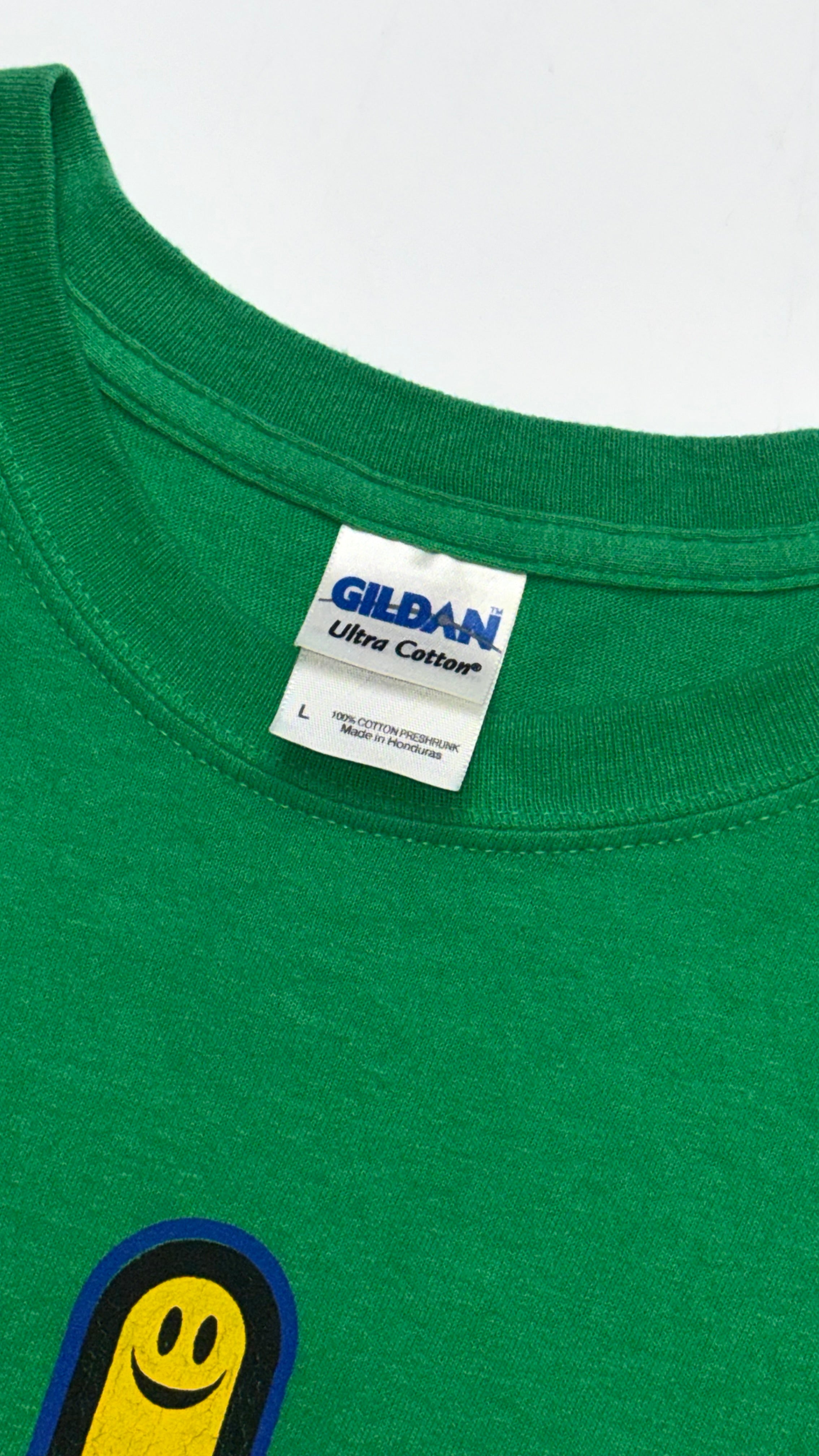 Y2K Gildan Graphic t shirt