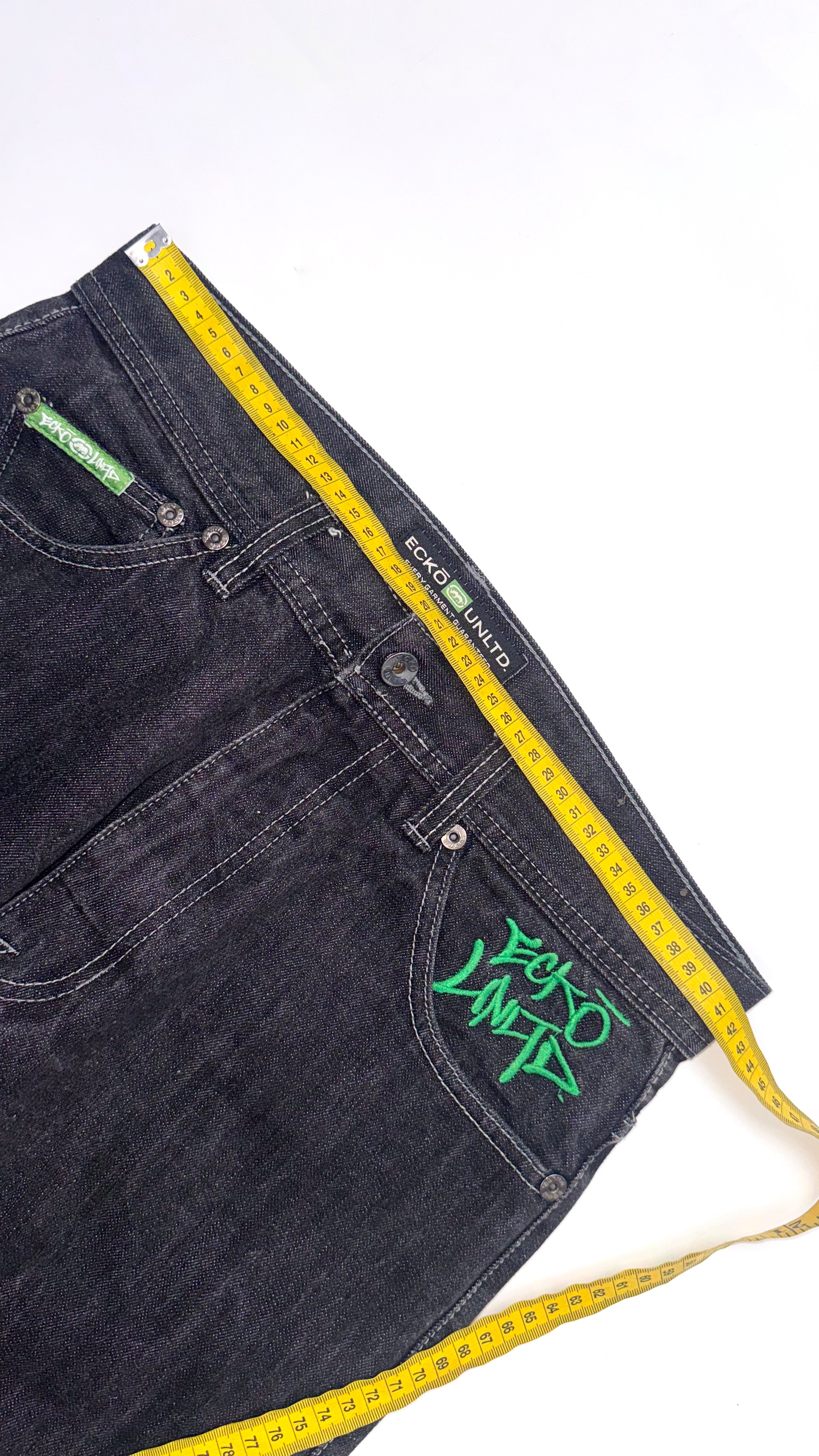 Vintage 2000s Baggy ECKO UNTD Jeans Size 32