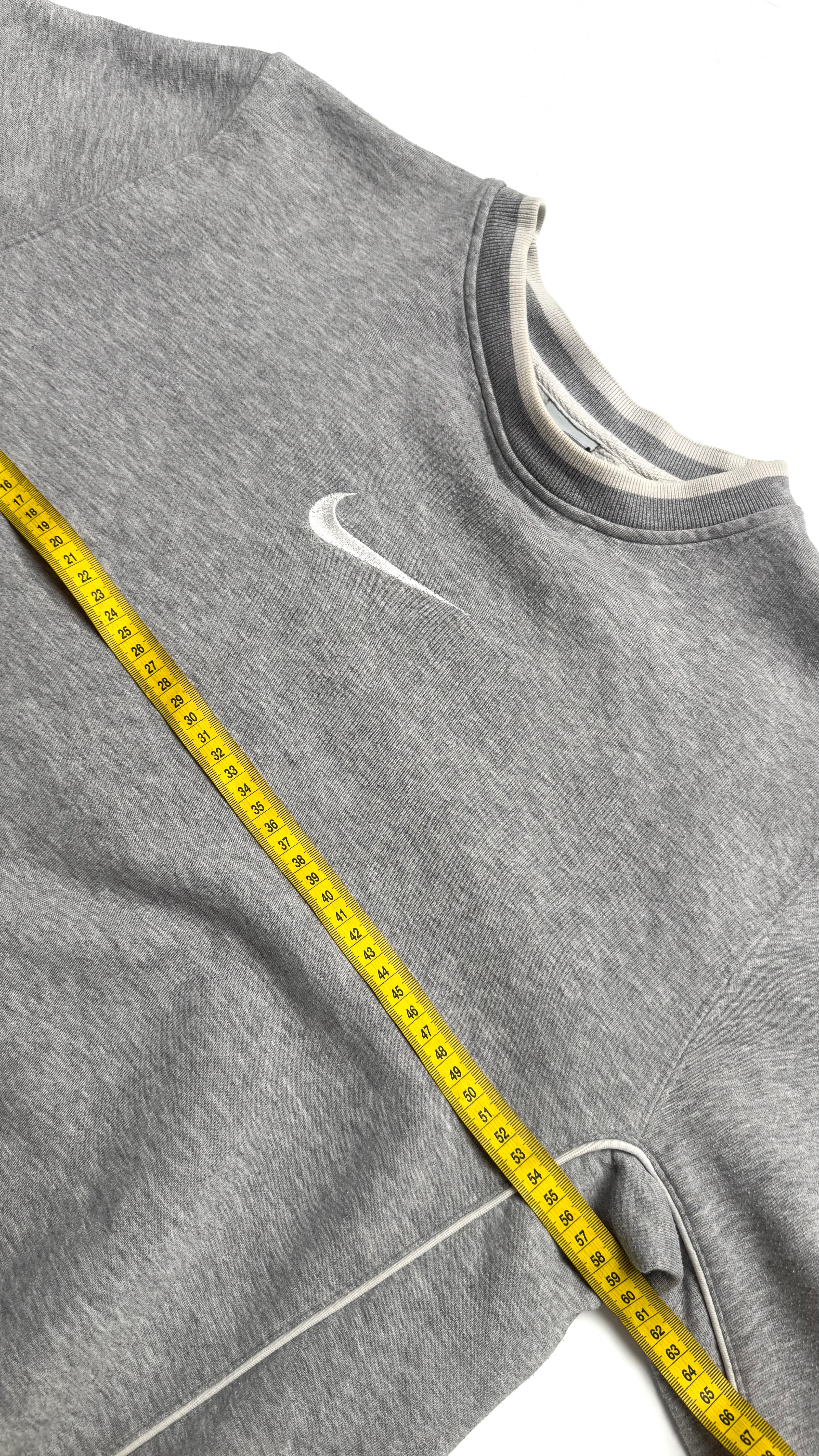 2000s Vintage Nike Middle Swoosh Grey Crewneck