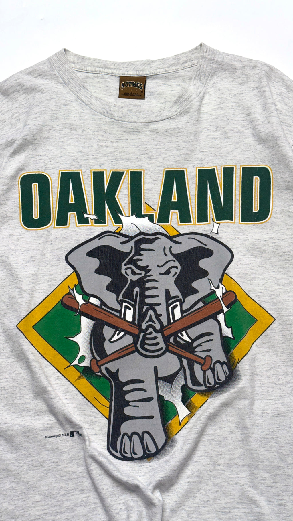 90s Oakland MLB Vintage Graphic T shirt (Gold Nutmeg)