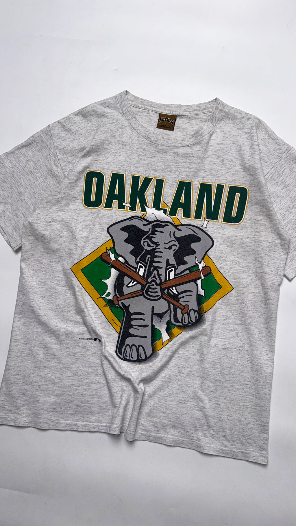 90s Oakland MLB Vintage Graphic T shirt (Gold Nutmeg)
