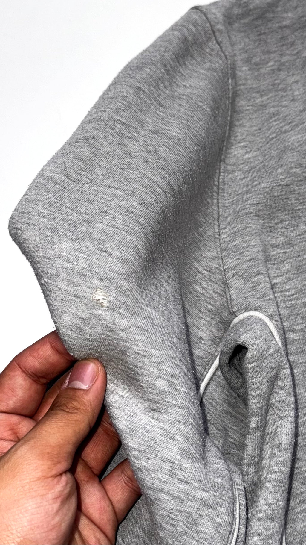 2000s Vintage Nike Middle Swoosh Grey Crewneck