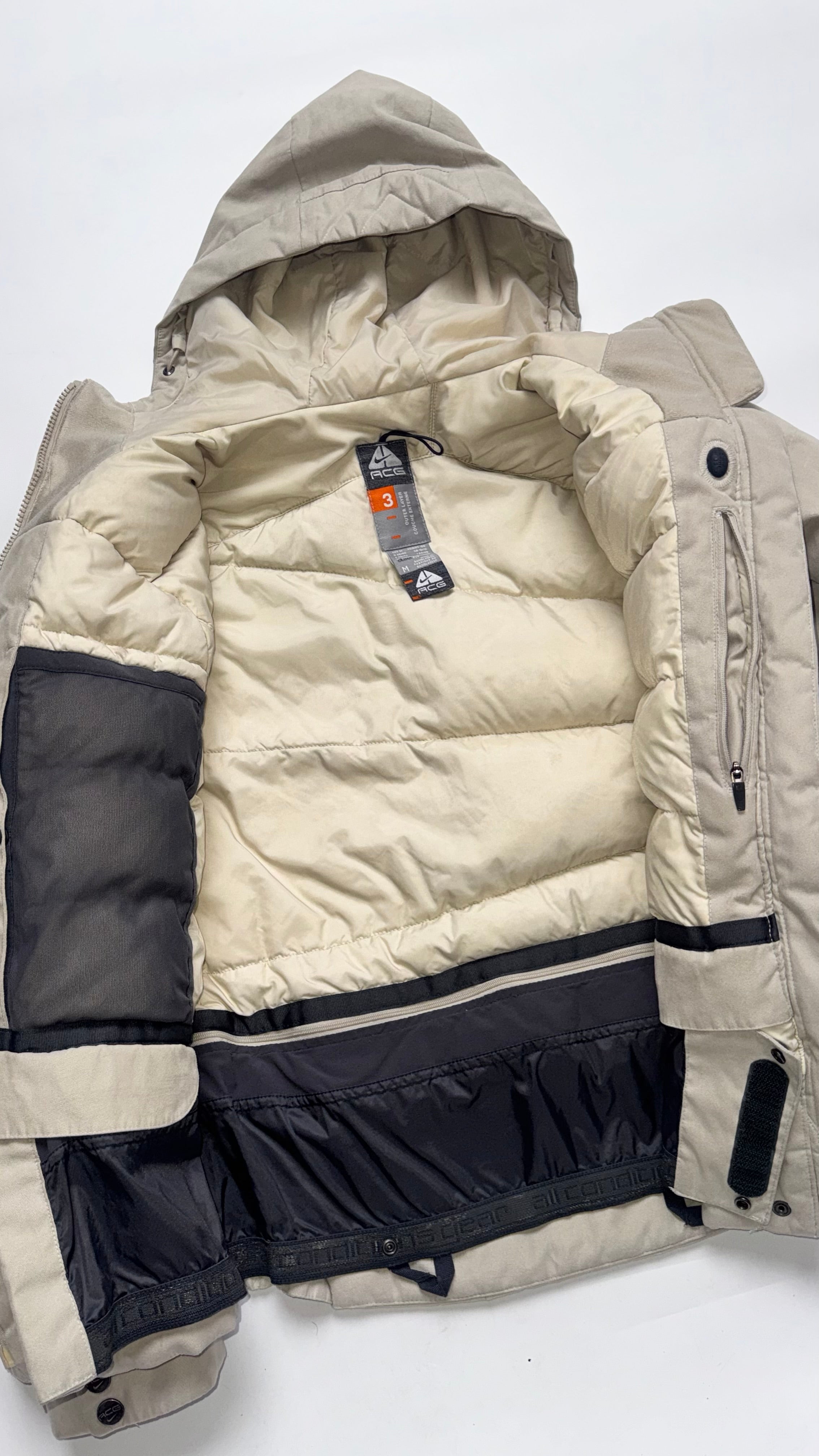 Vintage Nike ACG Women's Tan Puffer Goose Down Coat Jacket