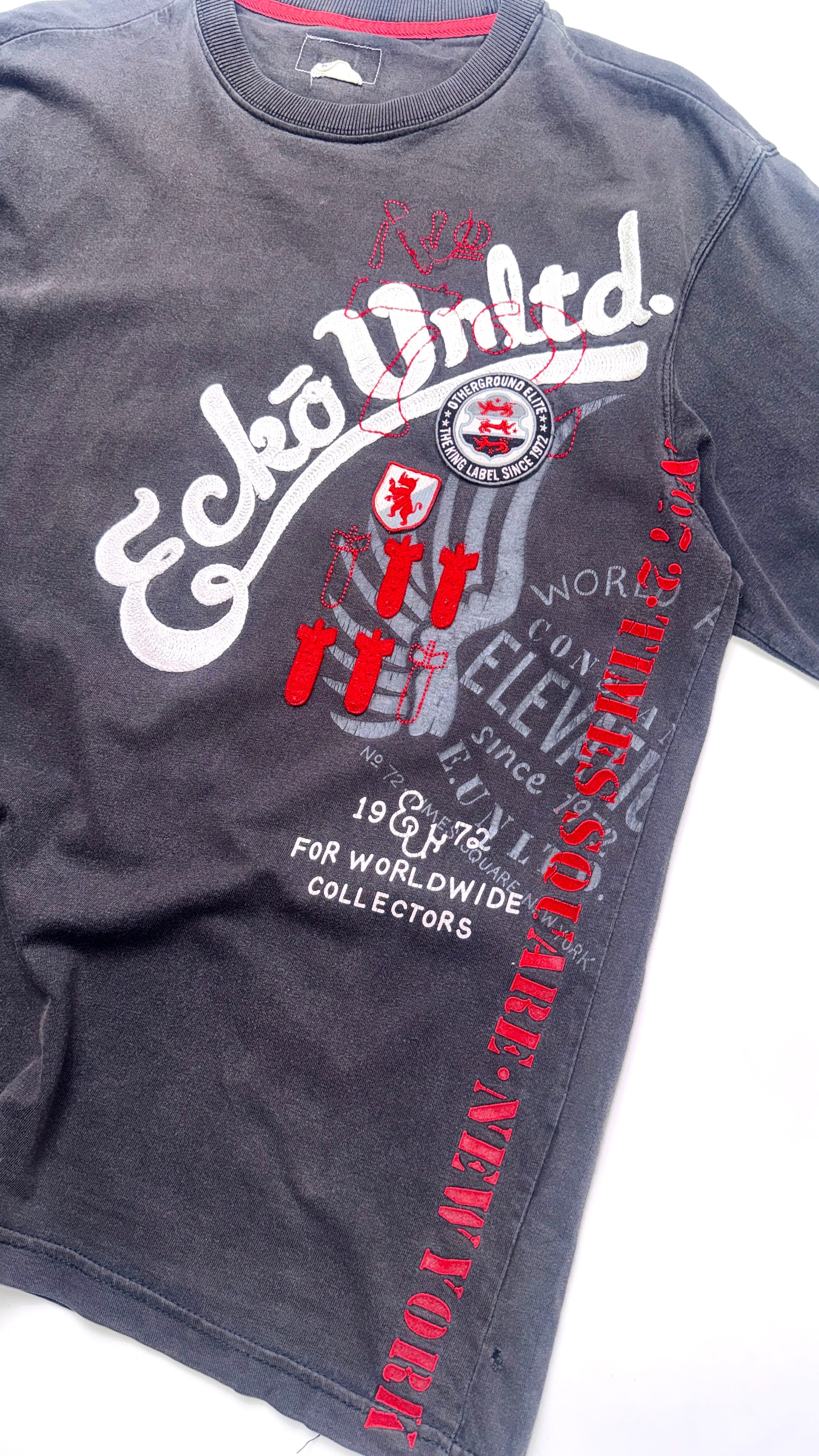 Vintage Ecko Untld Dark Brown Graphic T shirt