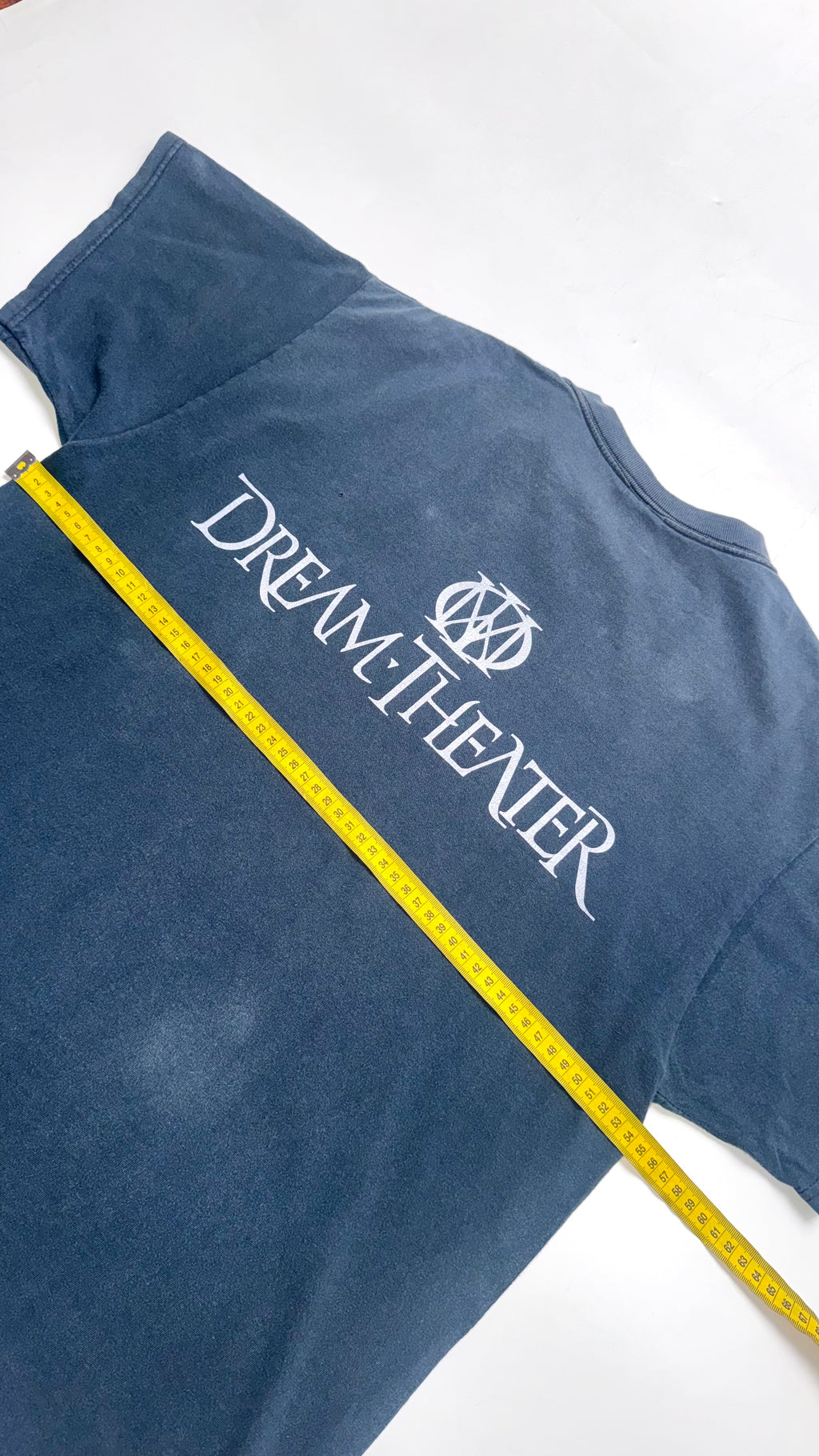 2000s Vintage “Dream•Theater” Graphic T shirt